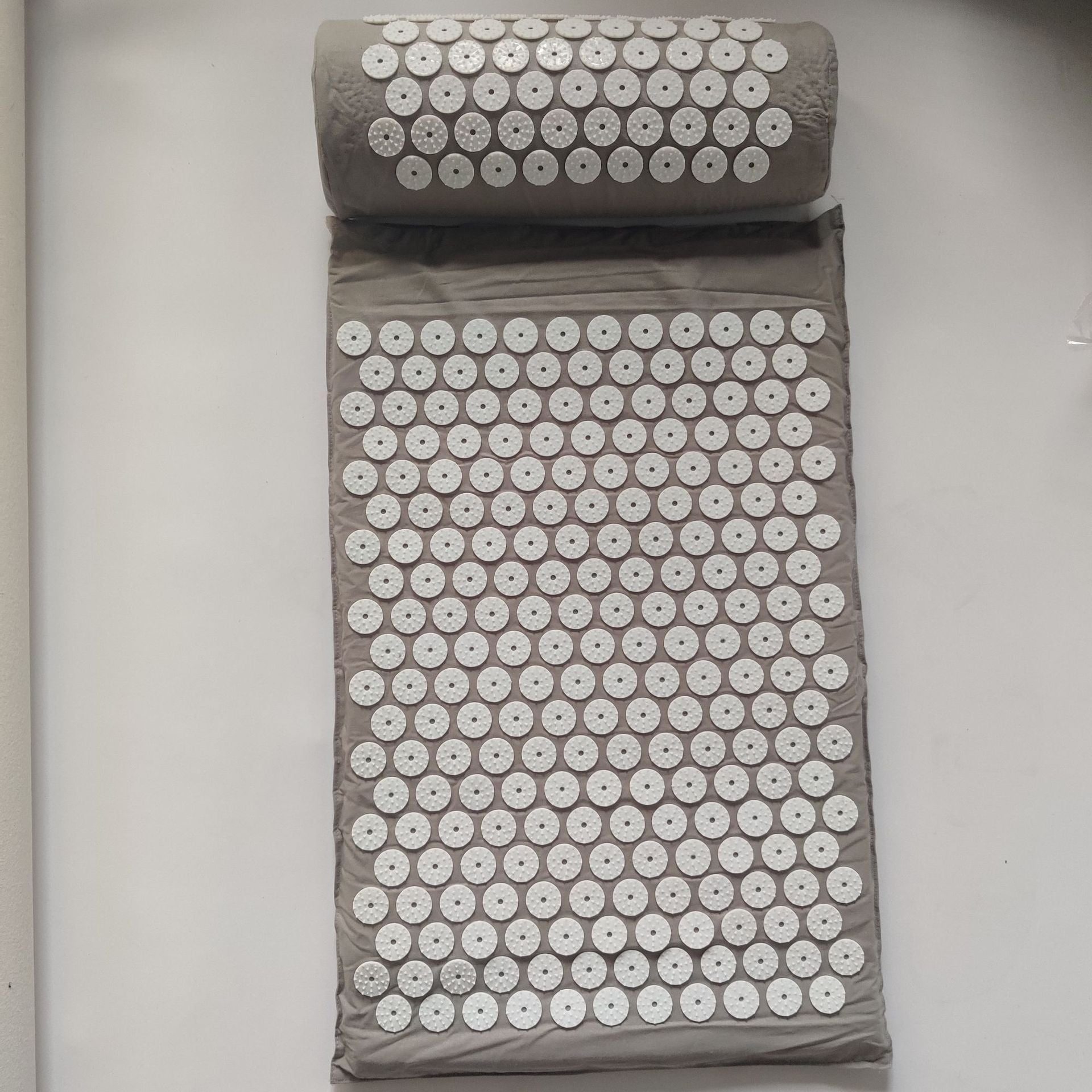 Spikmatta med kudde för träning och avkoppling